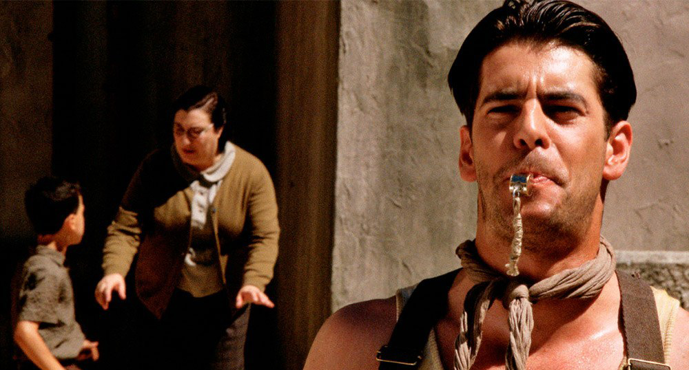 CINE TIA EL ESPINAZO DEL DIABLO