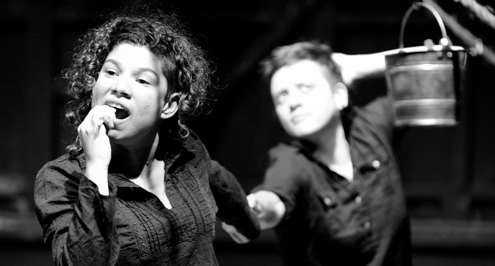 AFUERA Un video documental de teatro del colectivo Siluetas El Salvador