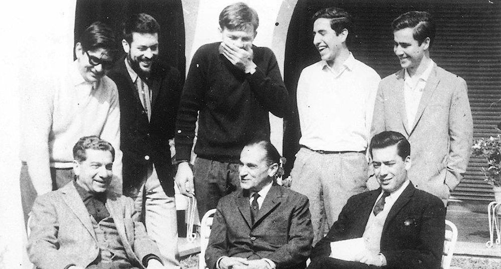 REN DVALOS 50 AOS DESPUS